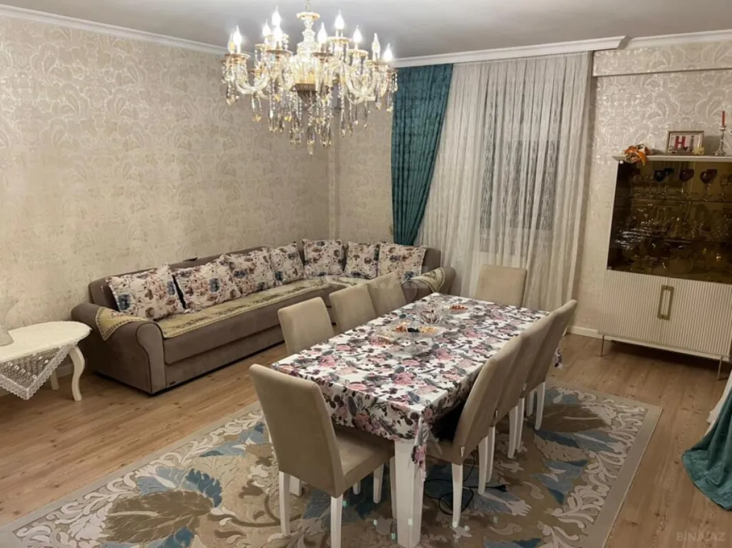 Satılır 3 otaqlı mənzil 123 m²
