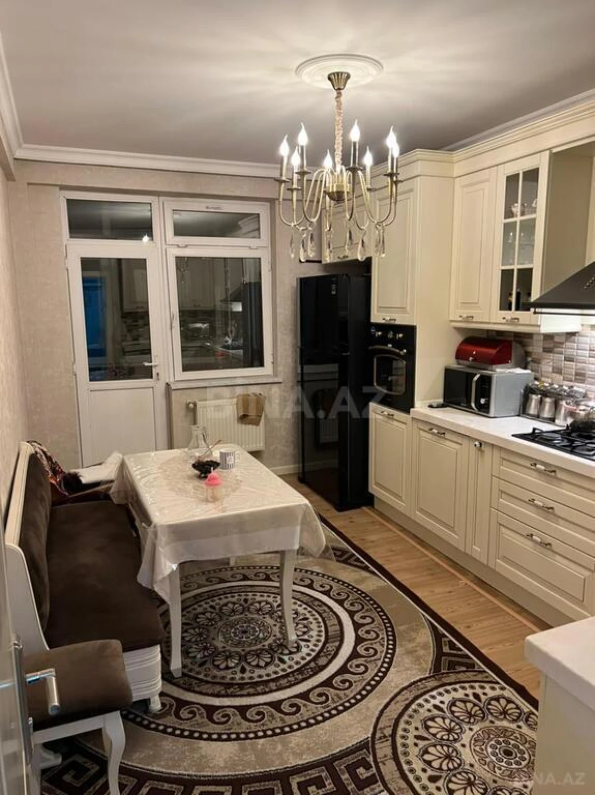 Satılır 3 otaqlı mənzil 123 m²