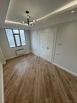Satılır 4 otaqlı mənzil 225 m²