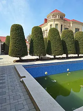 Satılır 6 otaqlı həyət evi 400 m²