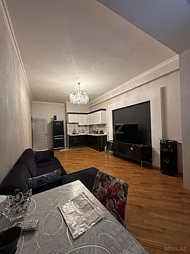 Satılır 2 otaqlı mənzil 68 m²