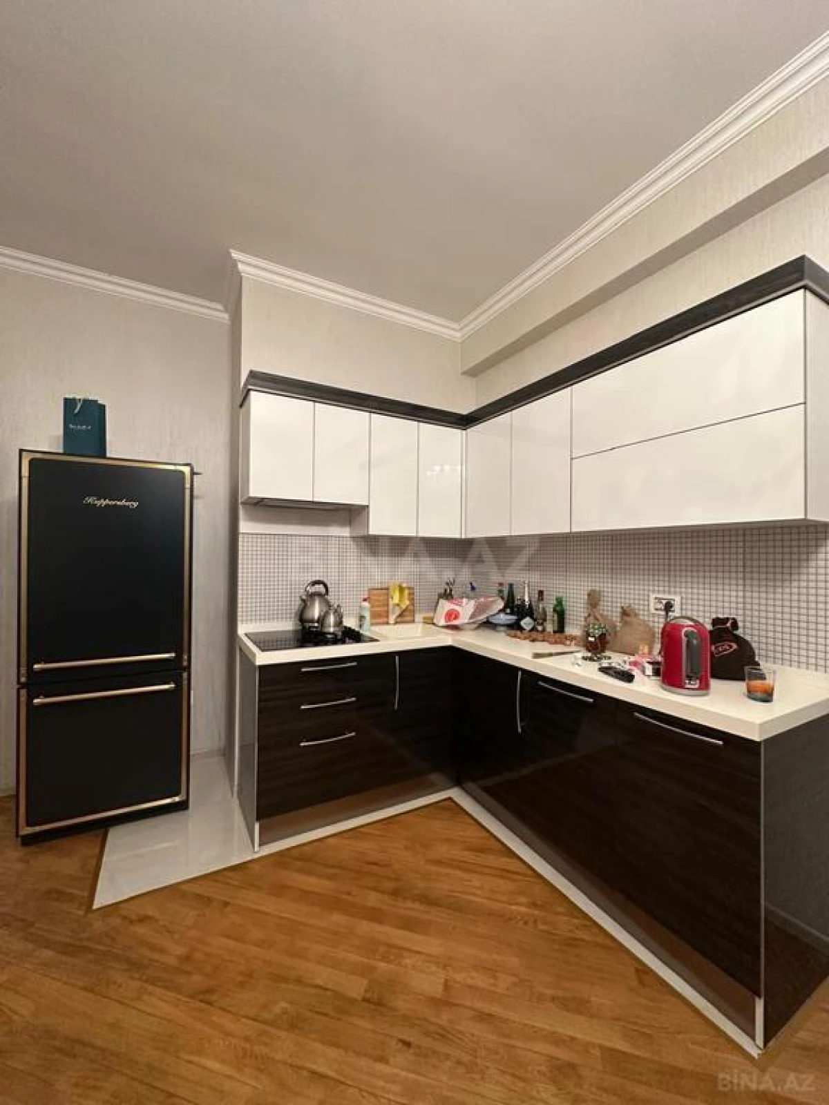 Satılır 2 otaqlı mənzil 68 m²