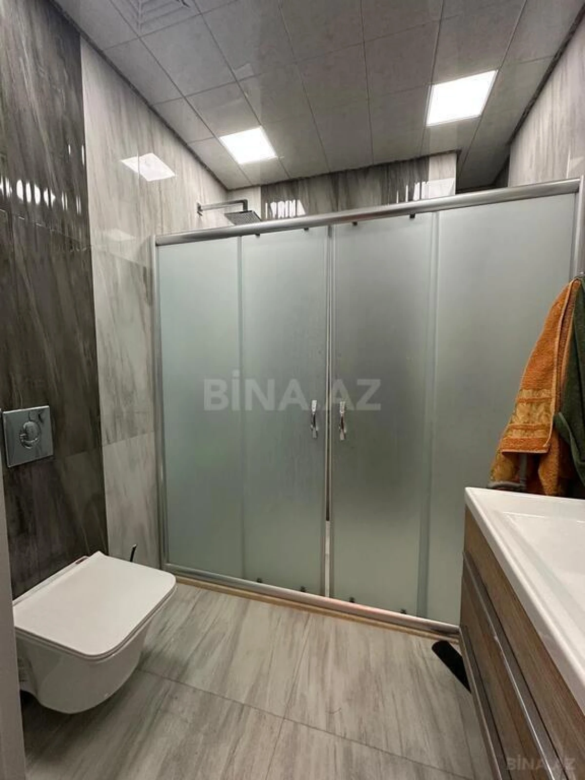 Satılır 2 otaqlı mənzil 68 m²