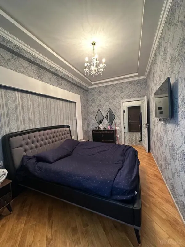 Satılır 2 otaqlı mənzil 68 m²