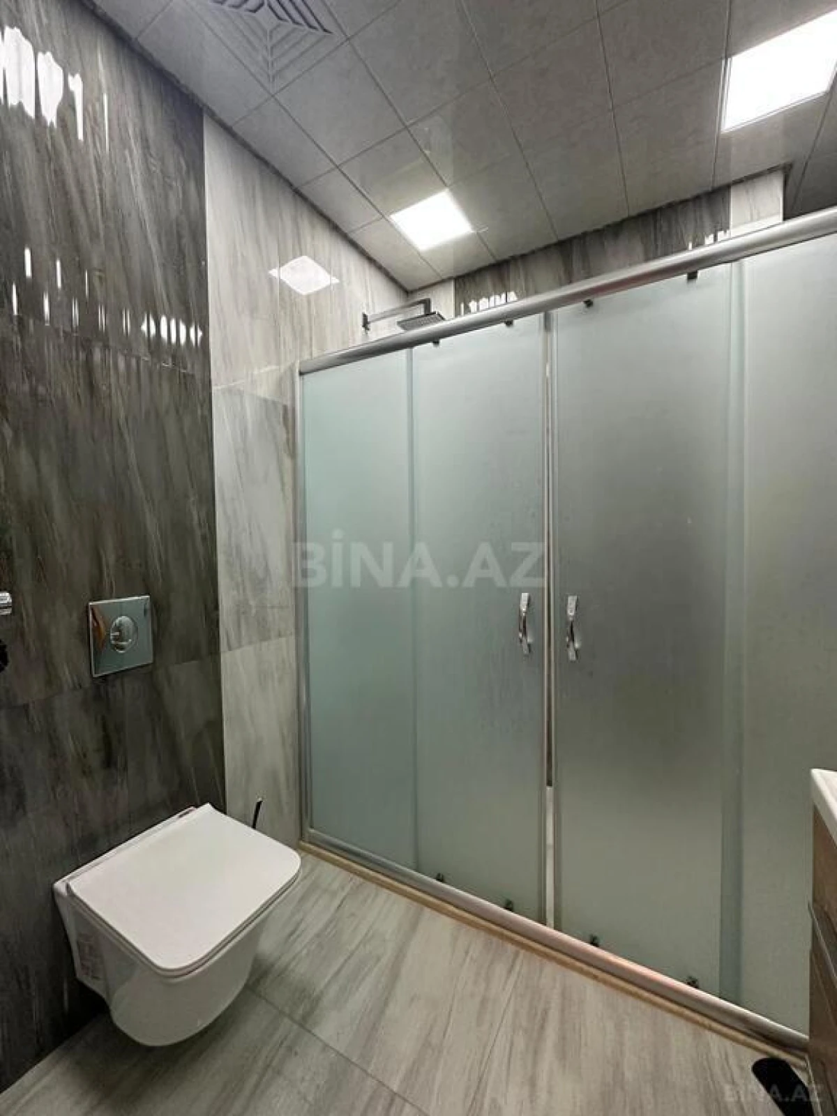 Satılır 2 otaqlı mənzil 68 m²
