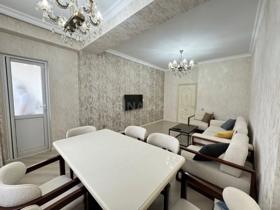 Satılır 2 otaqlı mənzil 65 m²