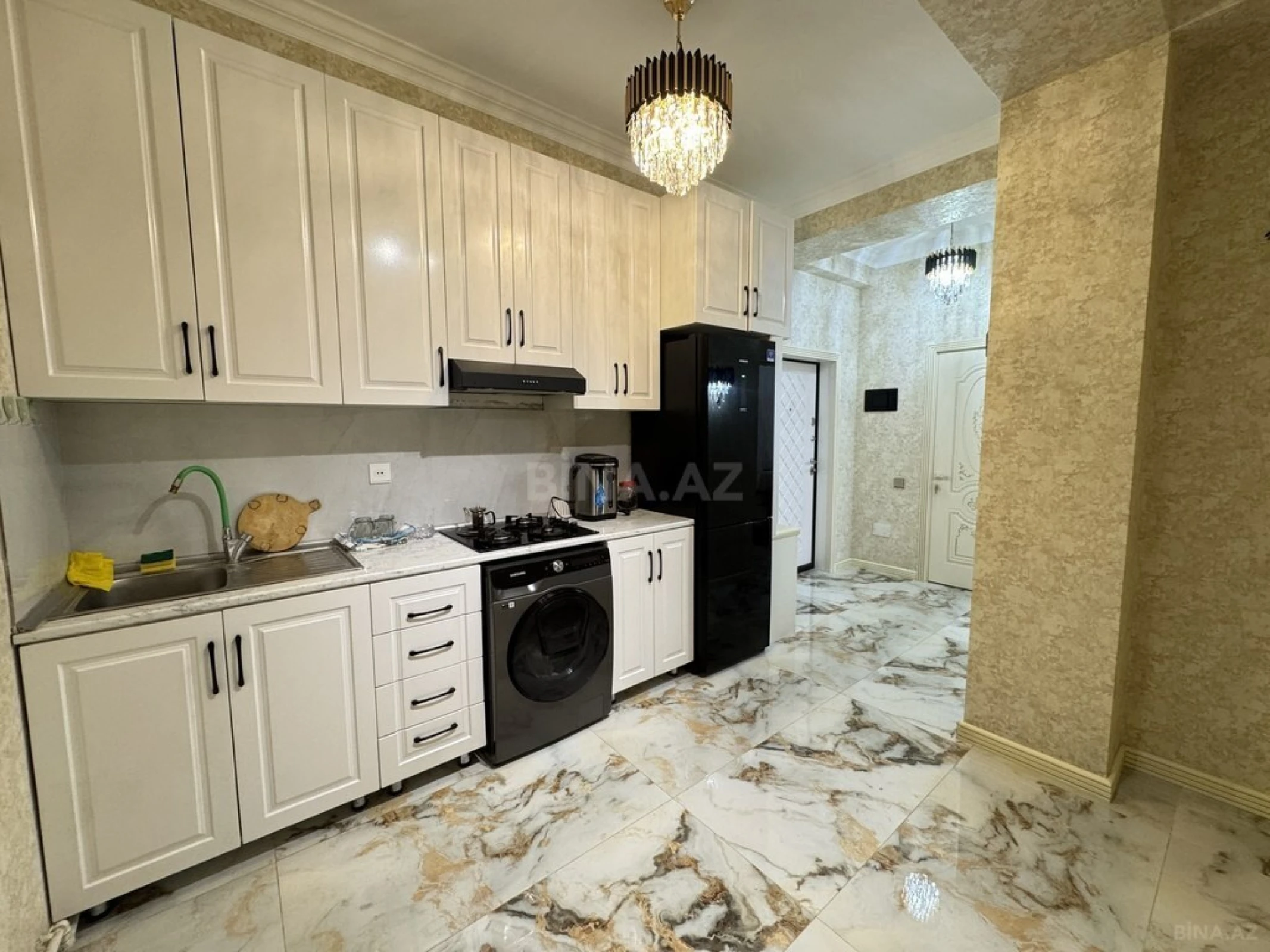 Satılır 2 otaqlı mənzil 65 m²