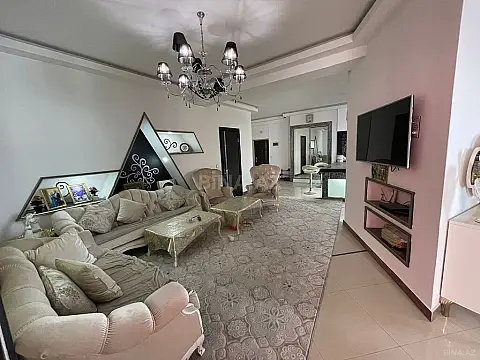 Kirayə verilir 3 otaqlı mənzil 130 m² — Bakı, Nərimanov 3 otaq 130.00 m²