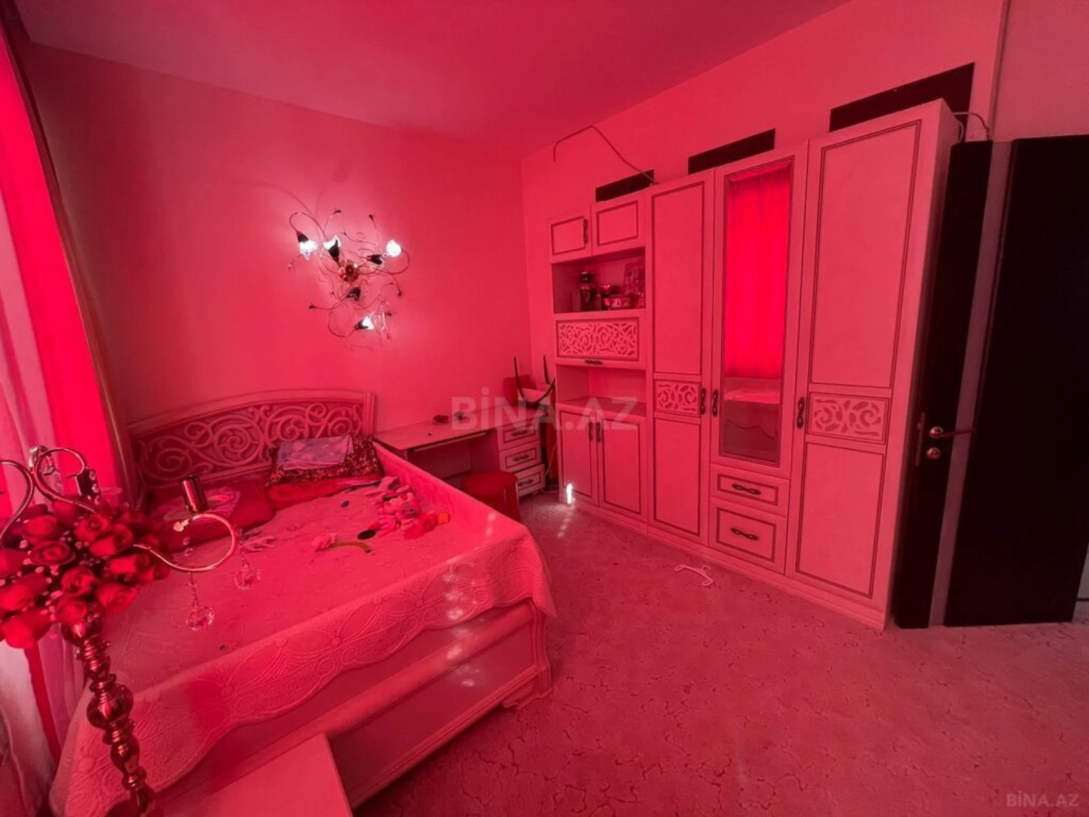 Kirayə verilir 3 otaqlı mənzil 130 m²