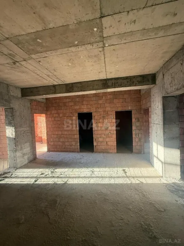 Satılır 3 otaqlı mənzil 150 m²