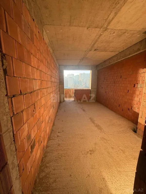 Satılır 3 otaqlı mənzil 150 m²