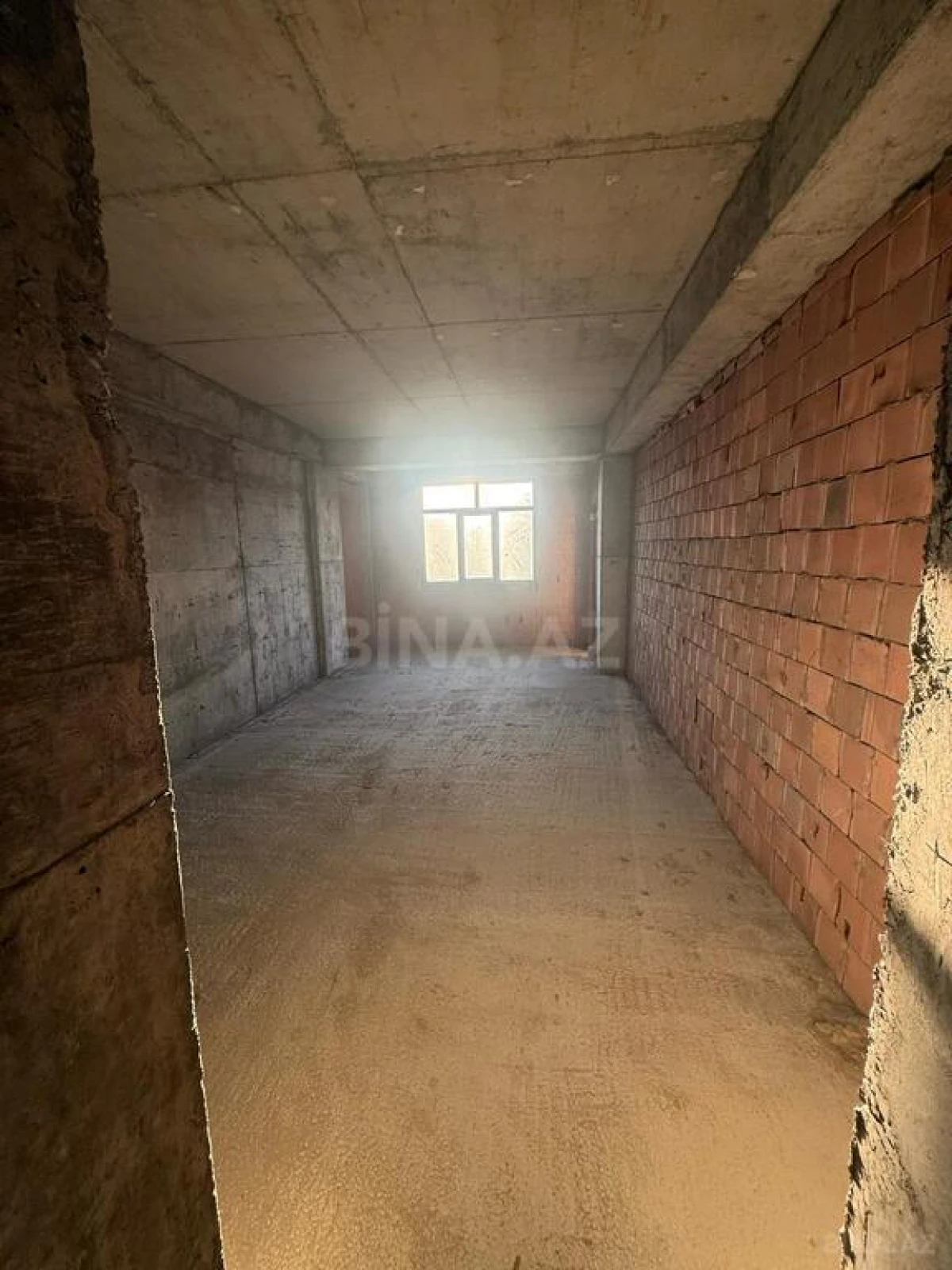 Satılır 3 otaqlı mənzil 150 m²