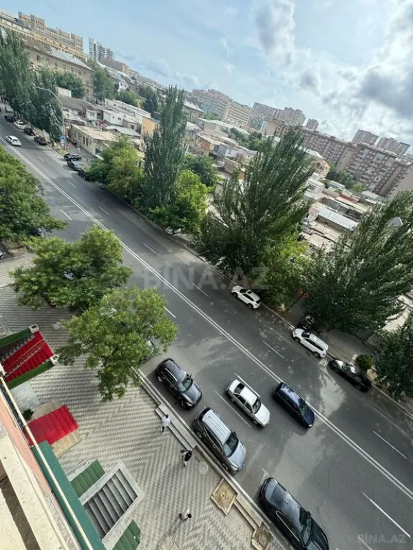 Satılır 3 otaqlı mənzil 150 m²