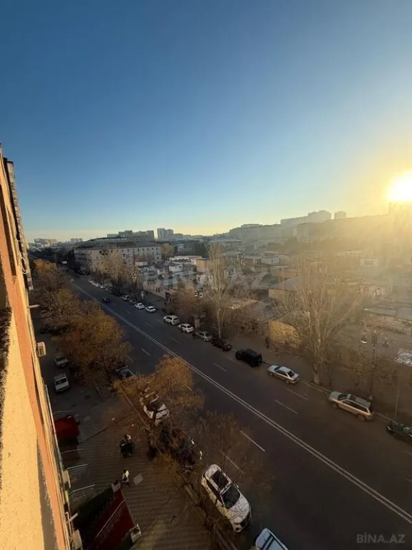 Satılır 3 otaqlı mənzil 150 m²