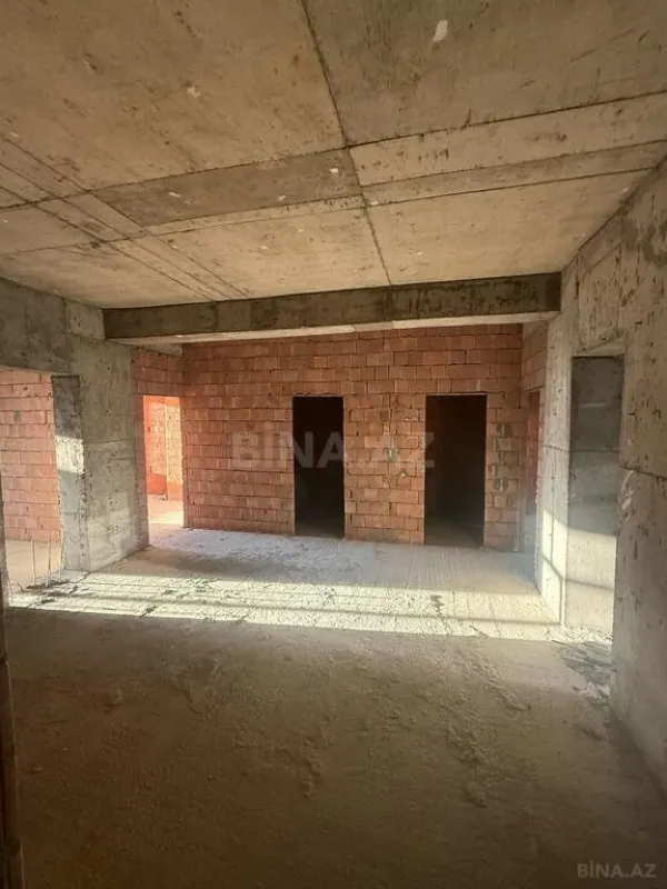 Satılır 3 otaqlı mənzil 150 m²