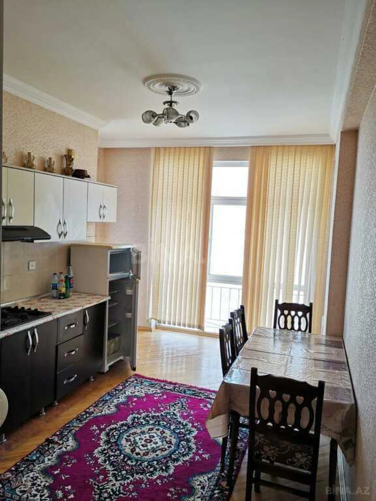 Kirayə verilir 3 otaqlı mənzil 130 m²