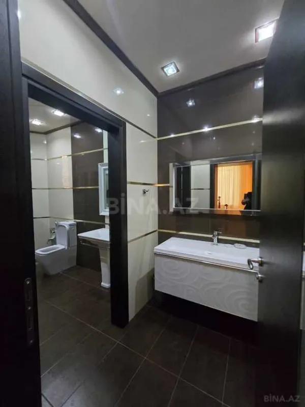 Satılır 6 otaqlı həyət evi 1000 m²