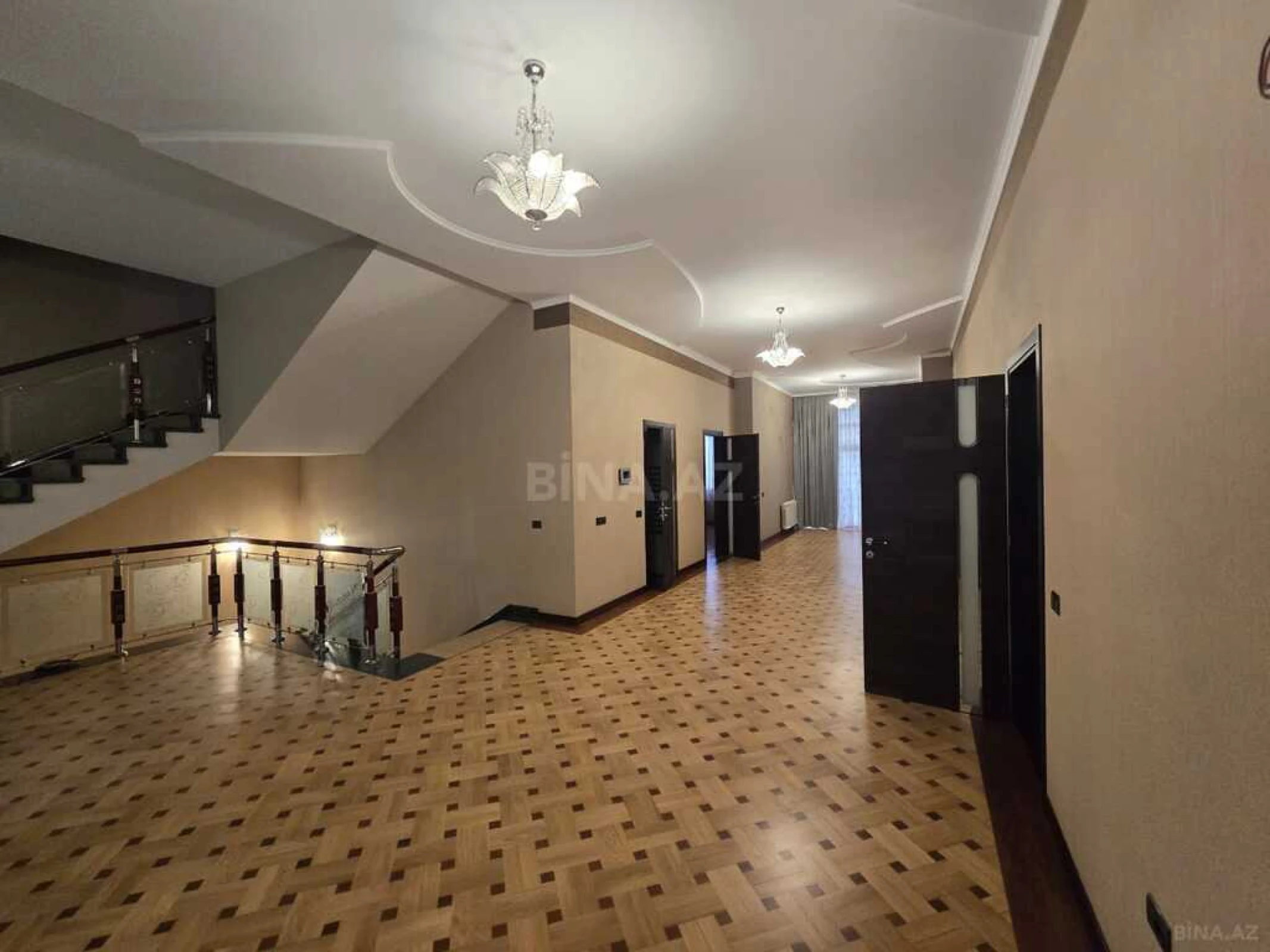Satılır 6 otaqlı həyət evi 1000 m²