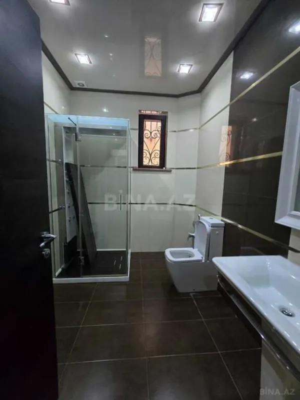 Satılır 6 otaqlı həyət evi 1000 m²