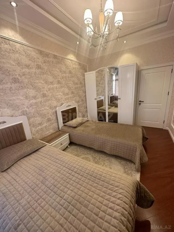 Kirayə verilir 3 otaqlı mənzil 125 m²