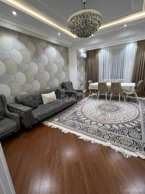Kirayə verilir 3 otaqlı mənzil 125 m²