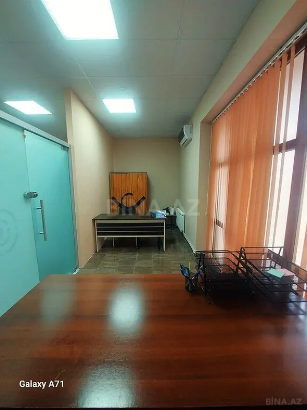 Kirayə verilir 5 otaqlı ofis 120 m²