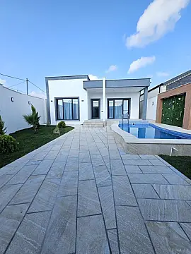 Satılır 4 otaqlı həyət evi 140 m²