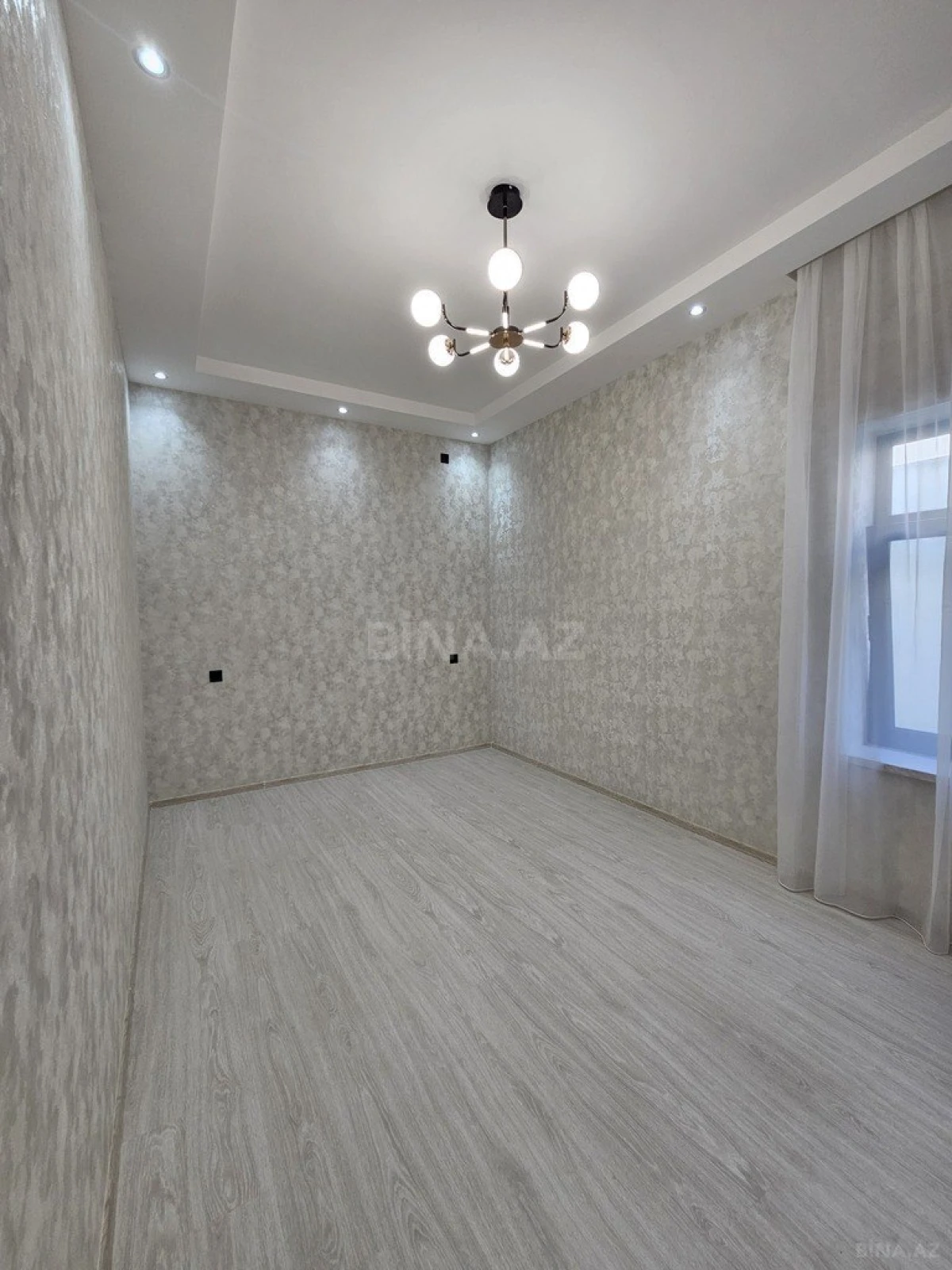 Satılır 4 otaqlı həyət evi 140 m²