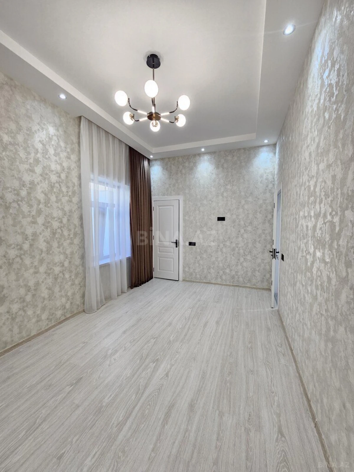 Satılır 4 otaqlı həyət evi 140 m²