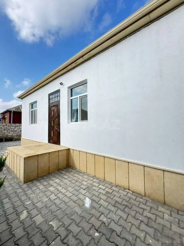 Satılır 3 otaqlı həyət evi 140 m²