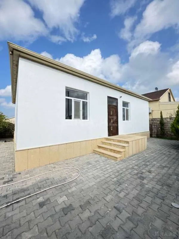 Satılır 3 otaqlı həyət evi 140 m²