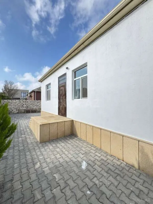 Satılır 3 otaqlı həyət evi 140 m²