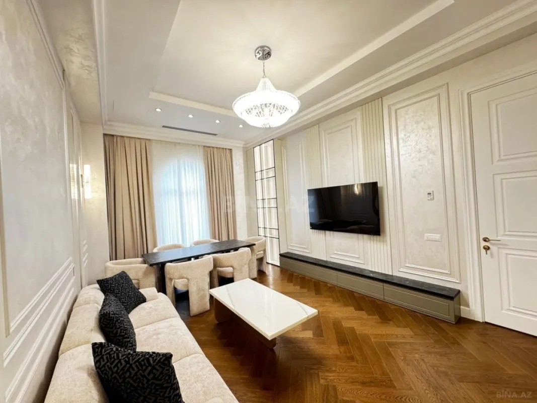 Kirayə verilir 3 otaqlı mənzil 150 m²