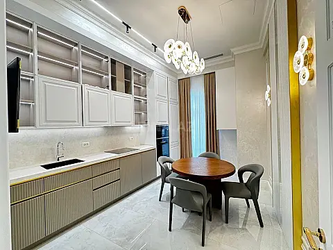 Kirayə verilir 3 otaqlı mənzil 150 m² — Bakı, Köhnə Günəşli 3 otaq 150.00 m²