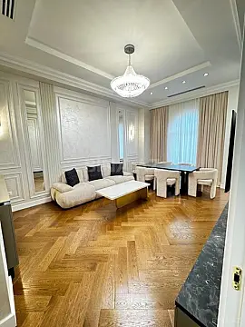 Kirayə verilir 3 otaqlı mənzil 150 m²