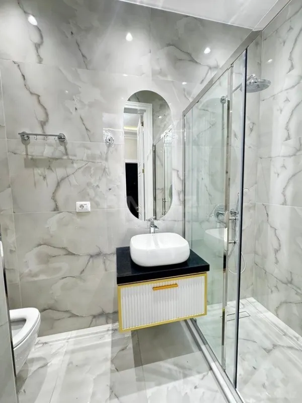 Kirayə verilir 3 otaqlı mənzil 150 m²