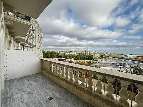 Kirayə verilir 3 otaqlı mənzil 150 m²