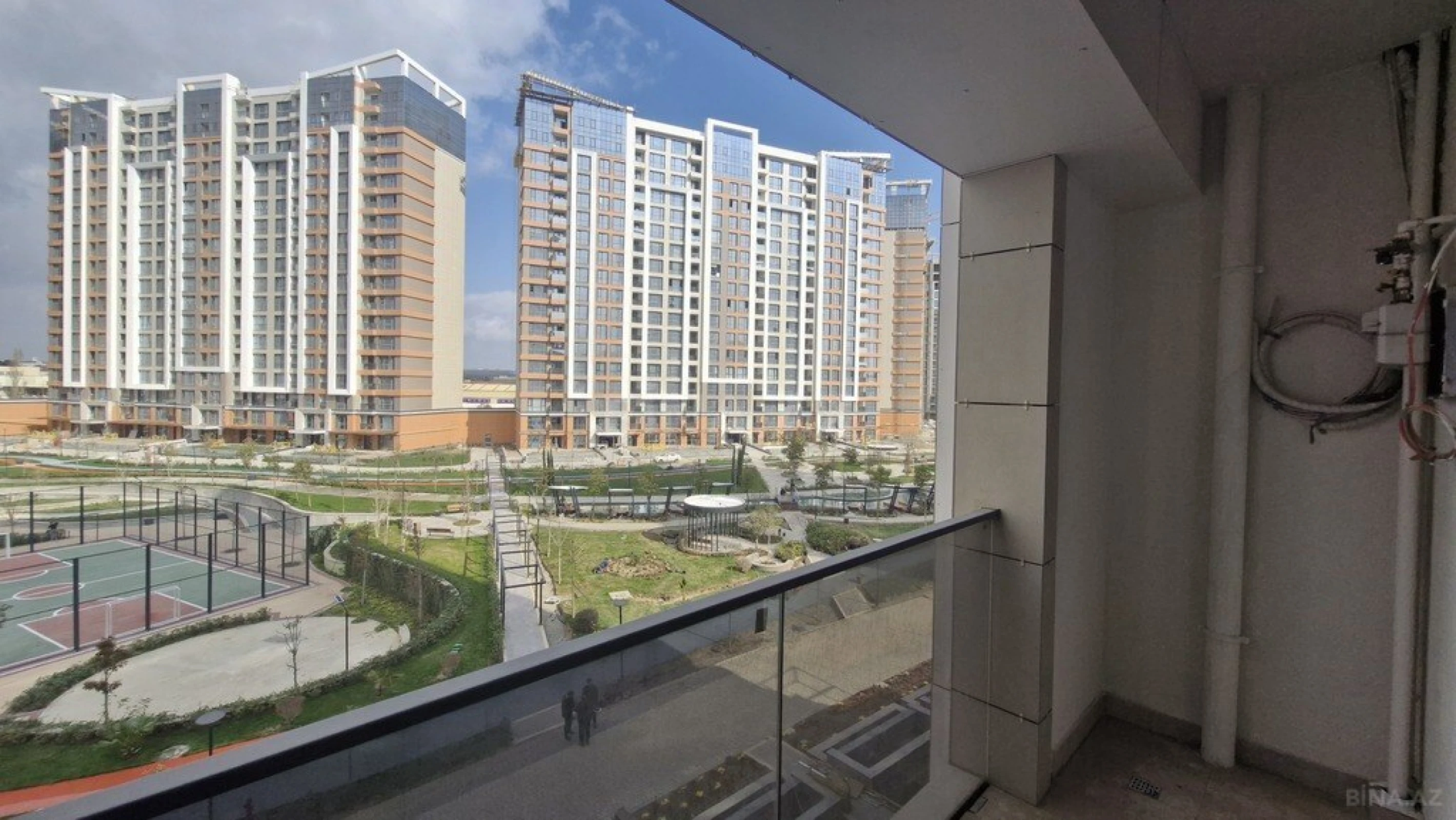 Satılır 2 otaqlı mənzil 59 m²