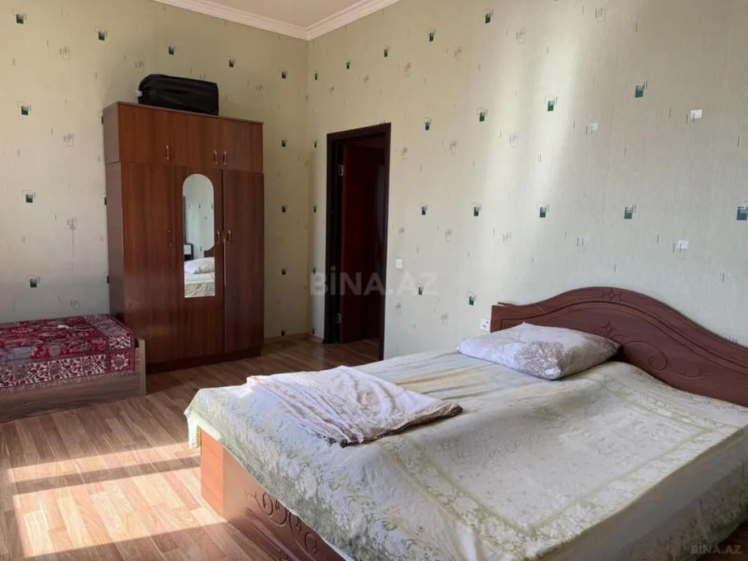 Satılır 2 otaqlı mənzil 95 m²