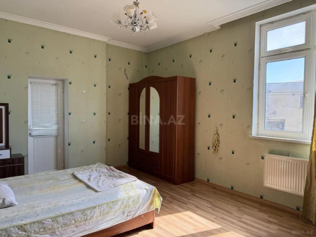 Satılır 2 otaqlı mənzil 95 m²
