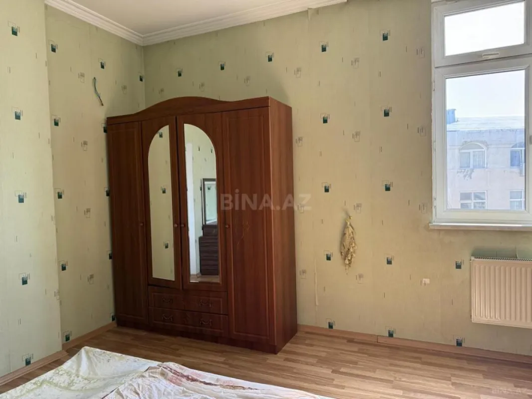 Satılır 2 otaqlı mənzil 95 m²