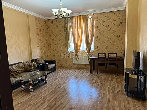 Satılır 2 otaqlı mənzil 95 m² — Bakı, Memar Əcəmi yanı 2 otaq 95.00 m²