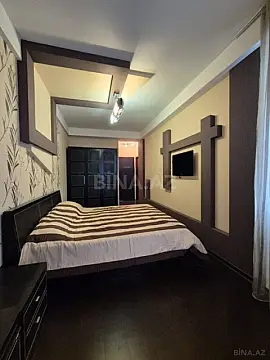 Satılır 4 otaqlı mənzil 160 m²