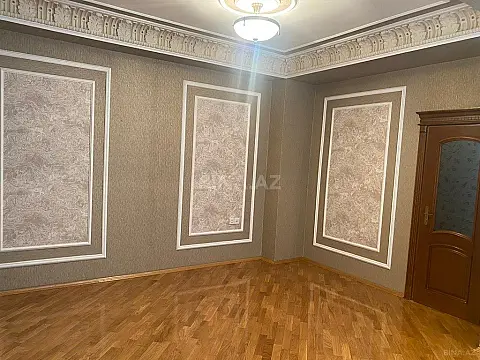 Satılır 4 otaqlı mənzil 250 m²