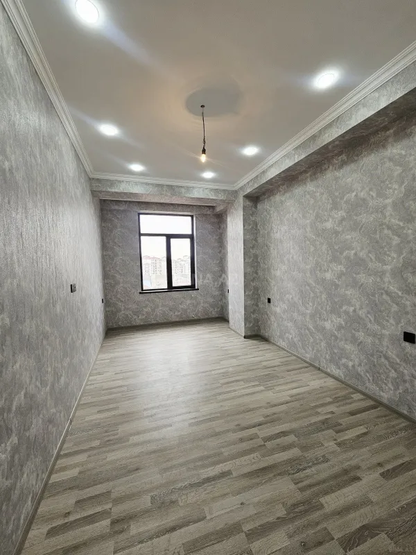 Satılır 2 otaqlı mənzil 73 m²