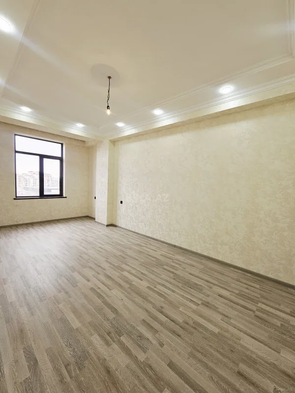 Satılır 2 otaqlı mənzil 73 m²