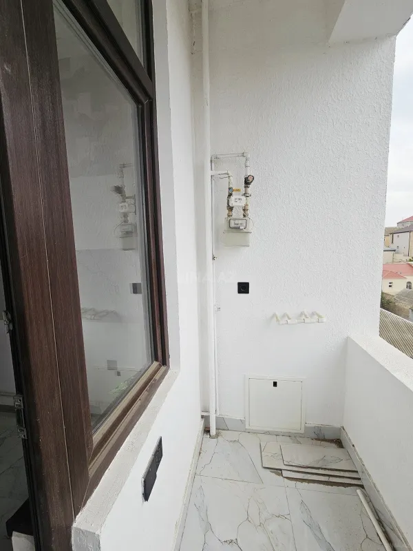 Satılır 2 otaqlı mənzil 73 m²