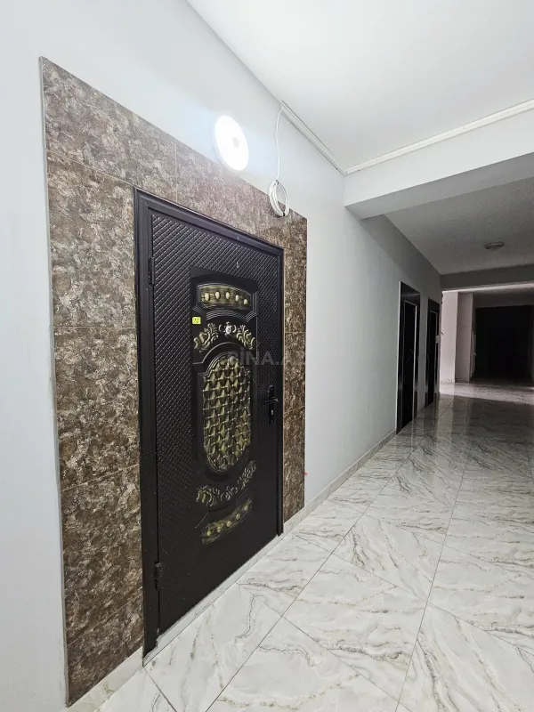 Satılır 2 otaqlı mənzil 73 m²