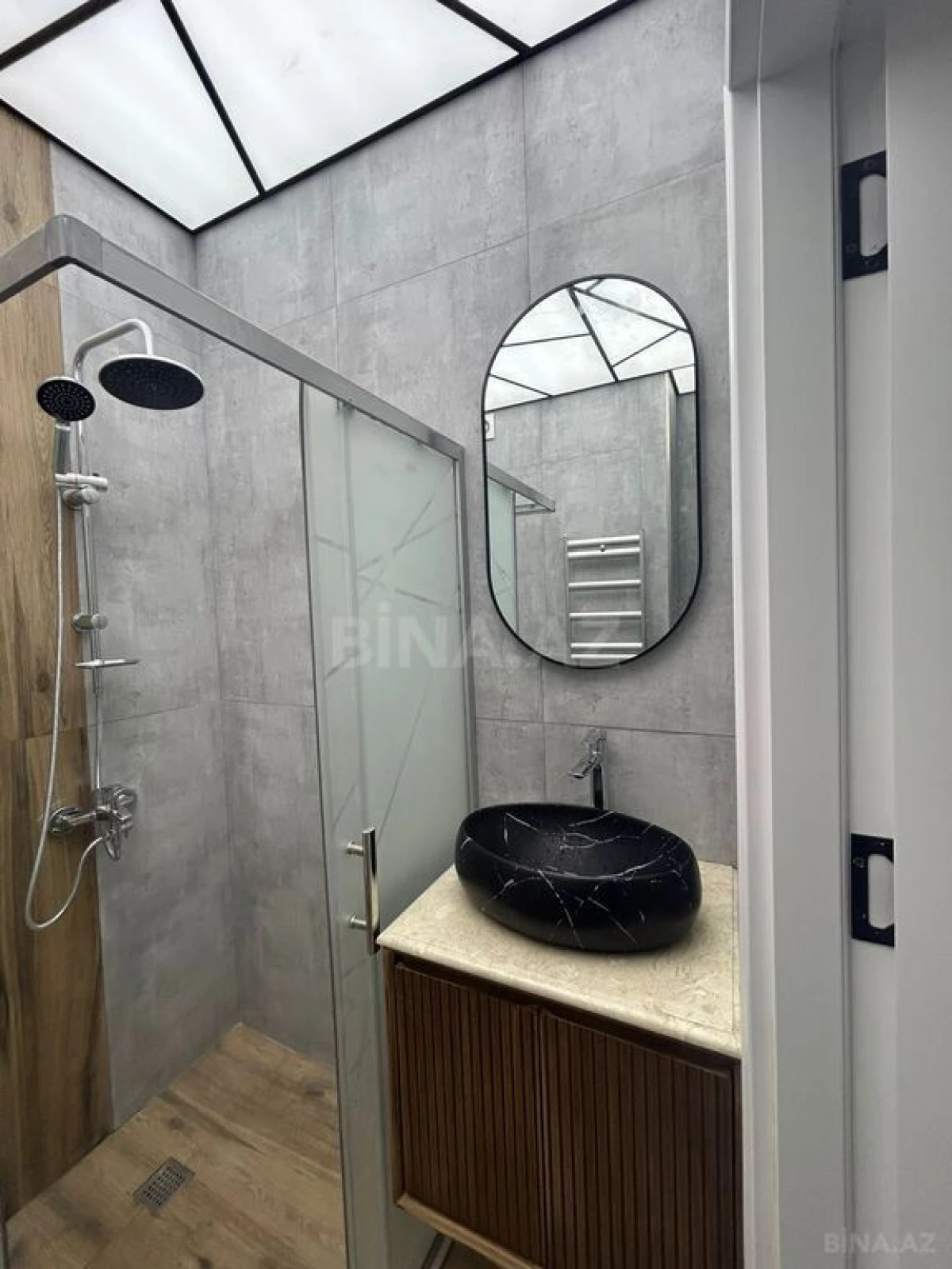 Satılır 2 otaqlı mənzil 55 m²