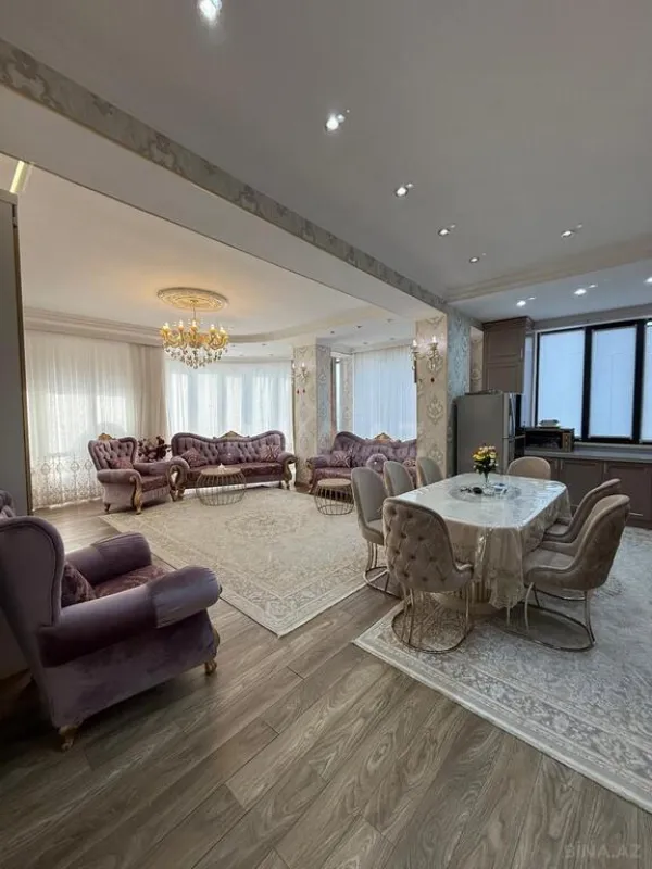 Satılır 3 otaqlı mənzil 147 m²